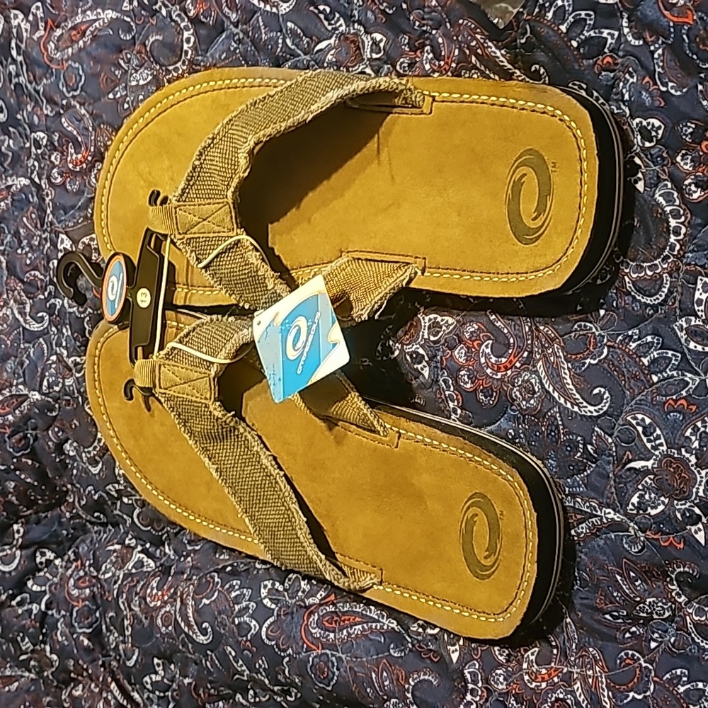 Mens Outrageous Size 13 Flip Flops